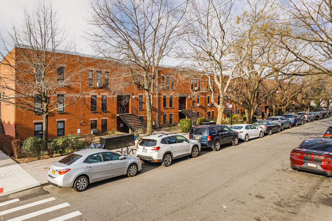 64 President St in Brooklyn, NY - Foto de edificio