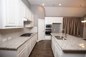 987 Canterbury Lane in Forney, TX - Building Photo - Building Photo