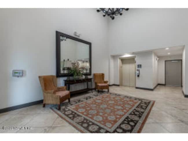 4300 S Beach Pkwy in Jacksonville Beach, FL - Building Photo - Building Photo
