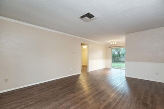 10419 Firethorn Ln in Austin, TX - Building Photo - Building Photo