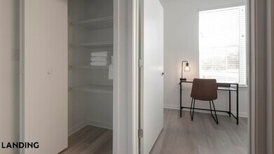 1030 Browning Rd in Lakeland, FL - Foto de edificio - Building Photo