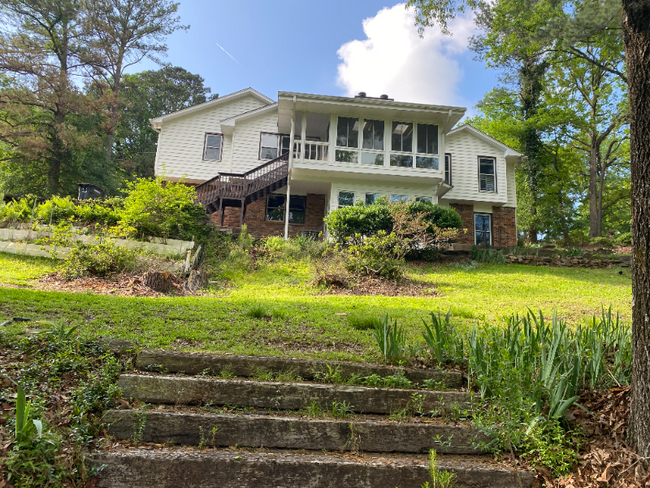 2435 Indian Lake Dr in Birmingham, AL - Building Photo - Building Photo