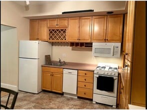 6 Railroad Ave, Unit 8AFurnished all included in Montvale, NJ - Building Photo - Building Photo