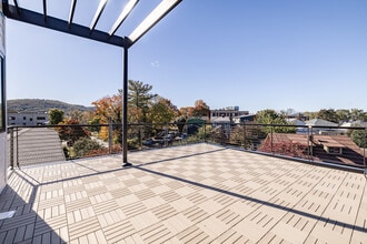 Belmont Heights Apartments in Charlottesville, VA - Building Photo - Building Photo