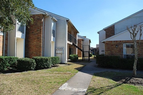 Crofton Place Apartments in Houston, TX - Building Photo - Building Photo