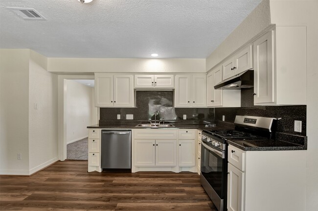 property at 2505 Dewberry Ln