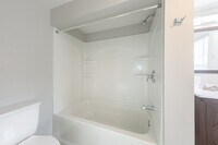 1121 Metropolitan Ave photo'