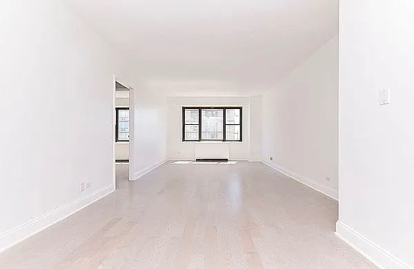 245 Bronx River Rd in Yonkers, NY - Building Photo - Building Photo