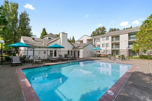 Allen Street in Kelso, WA - Building Photo