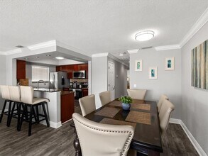 185 Brightwater Dr in Clearwater, FL - Building Photo - Building Photo