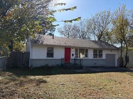 1908 W 47th Pl in Tulsa, OK - Building Photo