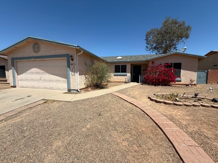 9811 E Stonehaven Way in Tucson, AZ - Building Photo