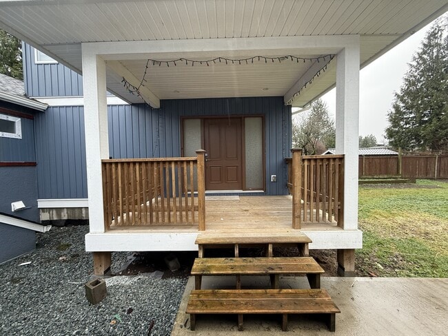 9419 McNaught Rd in Chilliwack, BC - Building Photo - Building Photo