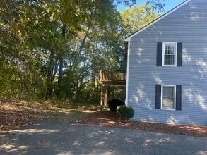 39 Lantern Ln in Dracut, MA - Building Photo - Building Photo