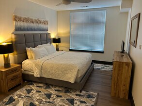 539 W Trade St in Charlotte, NC - Building Photo - Building Photo