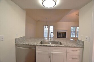 2085 Sand Wedge Cir in Kennesaw, GA - Building Photo - Building Photo