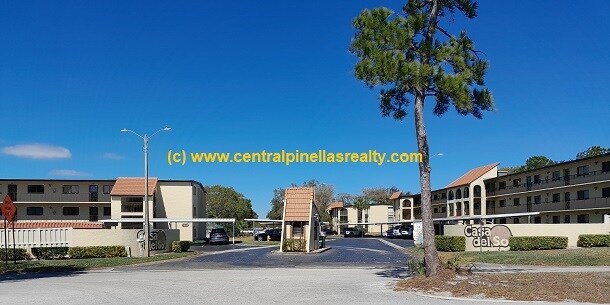 3077 Casa Del Sol Cir in Clearwater, FL - Building Photo