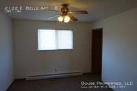 2122 E Belle Ave in Belleville, IL - Building Photo - Building Photo