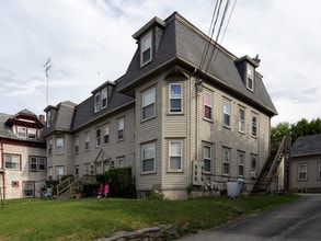 213-215 Providence St in Putnam, CT - Building Photo - Building Photo