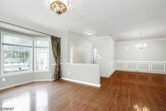 171 Patriot Hill Dr in Bernards, NJ - Building Photo - Building Photo