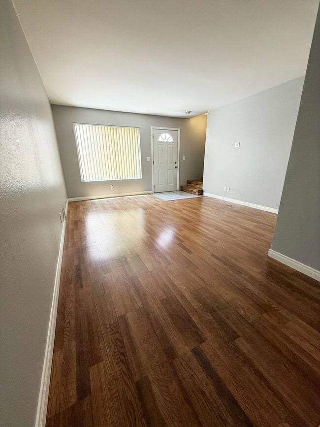 property at 5725 Linda Vista Rd