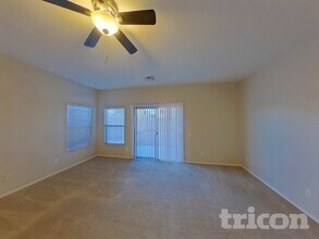 42756 W Elizabeth Ave in Maricopa, AZ - Building Photo - Building Photo