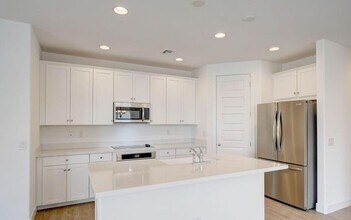 24151 W Gross Ave in Buckeye, AZ - Foto de edificio - Building Photo