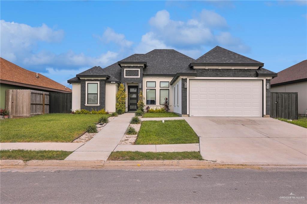 4610 Vikings Dr in San Juan, TX - Building Photo