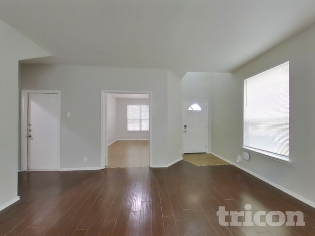 131 Reeves Garden in San Antonio, TX - Building Photo - Building Photo