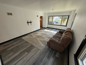 3537 S 15th St in Milwaukee, WI - Building Photo - Building Photo