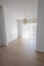 5666 La Fleur Trl in Stonecrest, GA - Foto de edificio - Building Photo