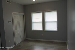 952 S Floyd St in Louisville, KY - Building Photo