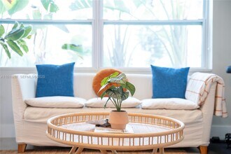 968 NE 80th St in Miami, FL - Building Photo - Building Photo