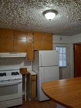 1819 13th Ave in Moline, IL - Building Photo - Building Photo