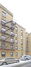 140-71 Ash Ave in Flushing, NY - Foto de edificio - Building Photo