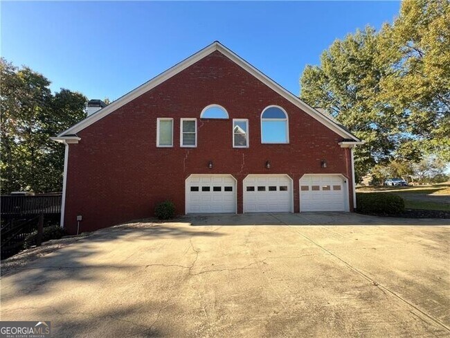 3895 Butterstream Way in Kennesaw, GA - Foto de edificio - Building Photo