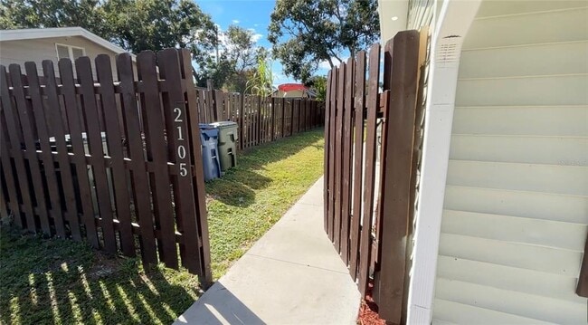 property at 2105 N Allendale Ave