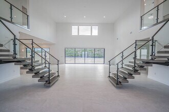 24212 N Corte Profundo in Santa Clarita, CA - Building Photo - Building Photo