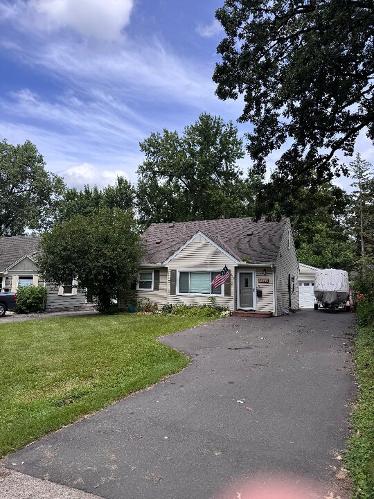 6929 Newton Ave S in Minneapolis, MN - Building Photo