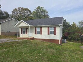 2404 N Ford St in Clarksville, TN - Building Photo