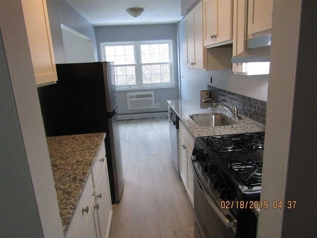 6 Colonial Rd in Beacon, NY - Building Photo - Building Photo