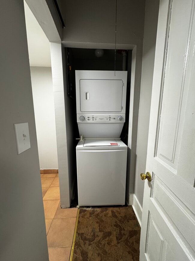 2228 W 18th Pl, Unit 2R in Chicago, IL - Foto de edificio - Building Photo