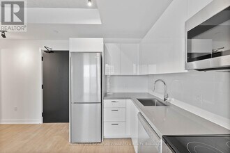 284 King St E in Toronto, ON - Building Photo - Building Photo