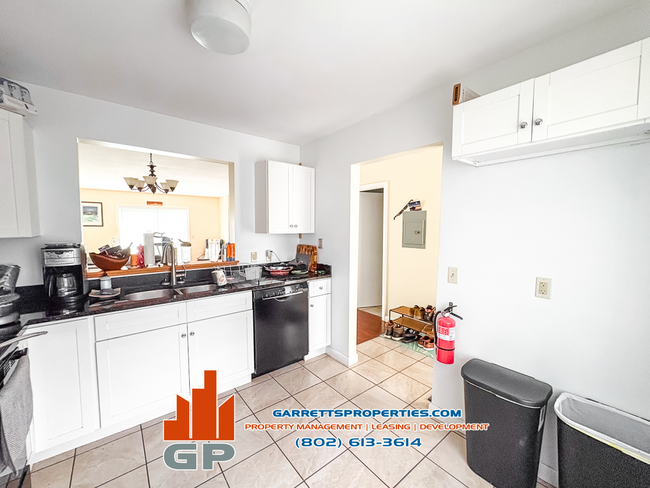 40 Kinsington St in South Burlington, VT - Building Photo - Building Photo