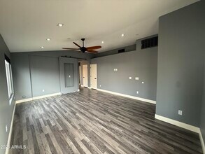 1567 N Tucana Ct in Gilbert, AZ - Foto de edificio - Building Photo