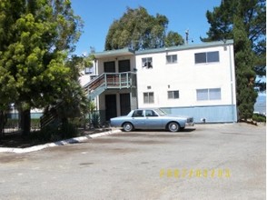 Burnham Street Apartments in Vallejo, CA - Building Photo - Building Photo