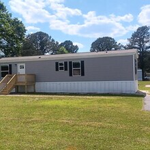 450 Earl Rd in Greenville, NC - Foto de edificio - Building Photo