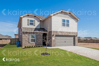 1005 NW 4th St in Newcastle, OK - Building Photo - Building Photo