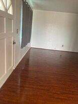 200 N Muriel Dr in Barstow, CA - Building Photo