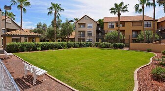 9605 S 48th St, Unit A1 in Phoenix, AZ - Building Photo